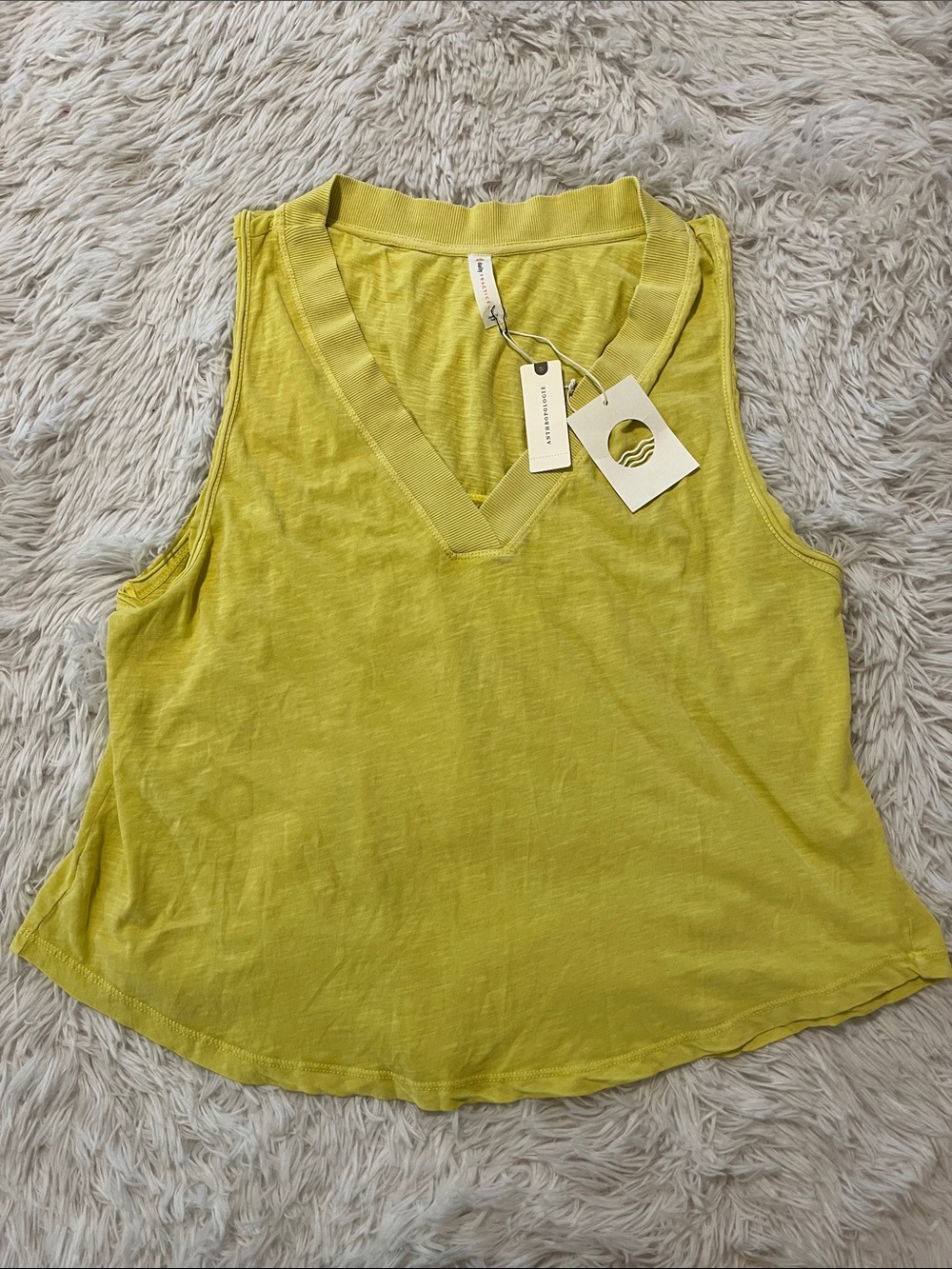 Daily Practice Daily Practice by Anthropologie V-Neck Tank large NWT